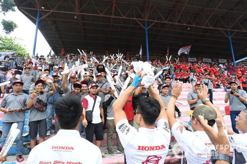 Fans