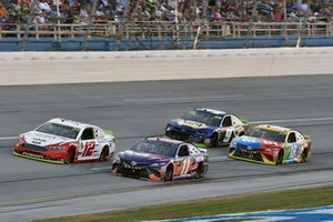 Ryan Blaney, Team Penske, Ford Fusion REV, Denny Hamlin, Joe Gibbs Racing, Toyota Camry FedEx Ground, Chase Elliott, Hendrick Motorsports, Chevrolet Camaro NAPA NIGHTVISION LAMPS, Kyle Busch, Joe Gibbs Racing, Toyota Camry M&M's