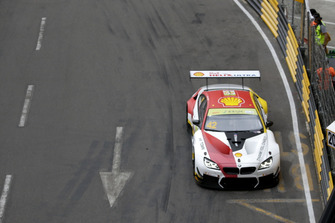 #42 BMW Team Schnitzer BMW M6 GT3: Augusto Farfus