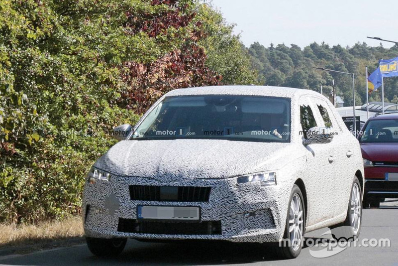 Шпигунські фото наступника Skoda Rapid 2020 року