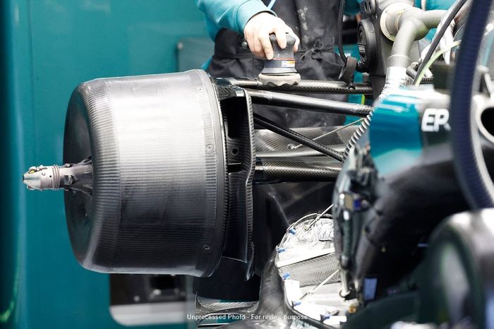 Detalle del tambor de freno del Aston Martin AMR23
