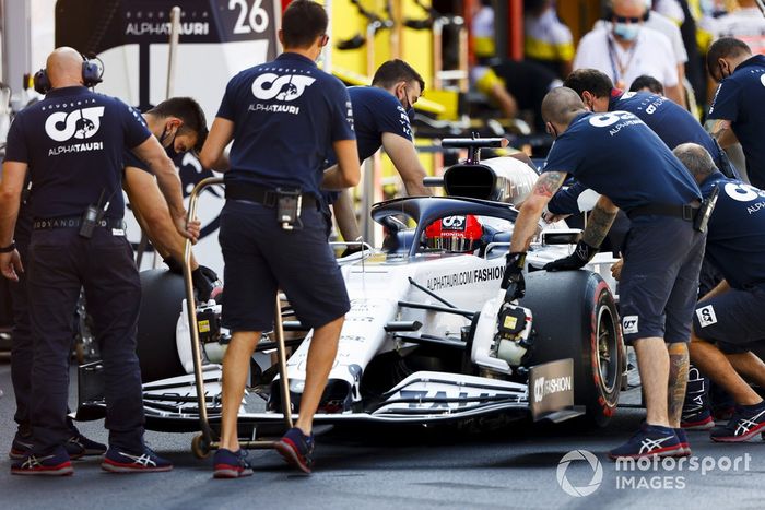 Daniil Kvyat, AlphaTauri AT01