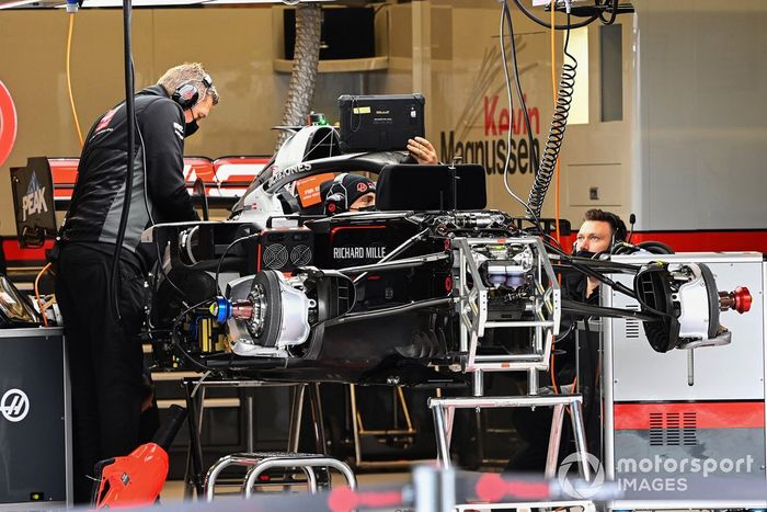 Haas VF-20