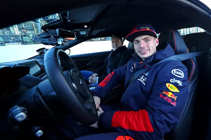 Max Verstappen, Red Bull RB8
