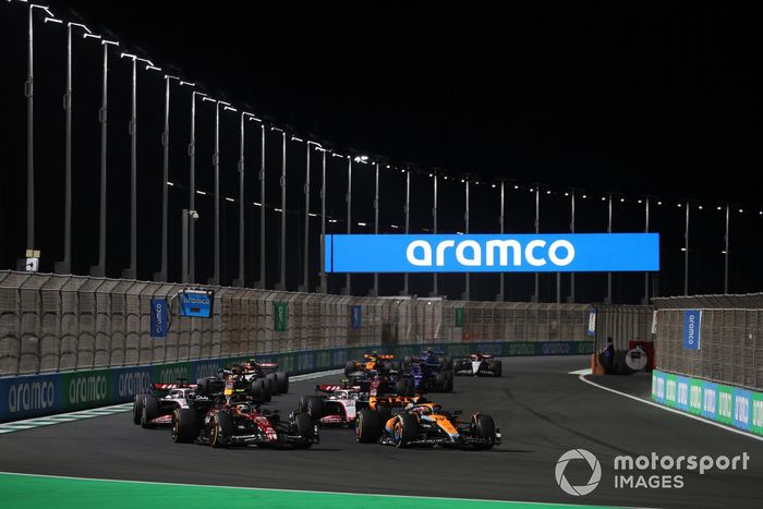 Zhou Guanyu, Alfa Romeo C43, Oscar Piastri, McLaren MCL60, Kevin Magnussen, Haas VF-23