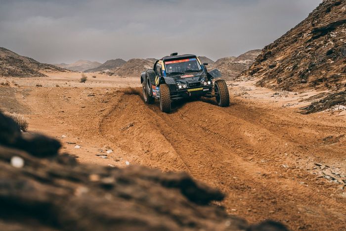 #240 Petrus Racing Optimus: Gintas Petrus, Jose Marques