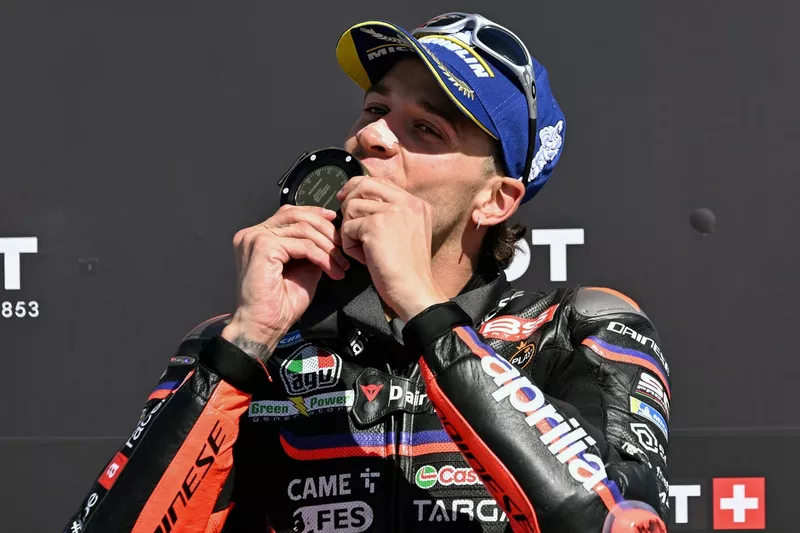 Marco Bezzecchi, Aprilia Racing