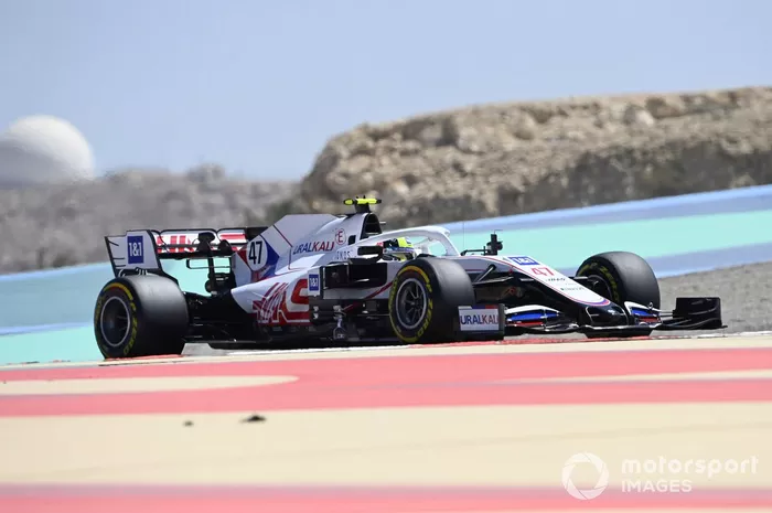 Mick Schumacher, Haas VF-21 