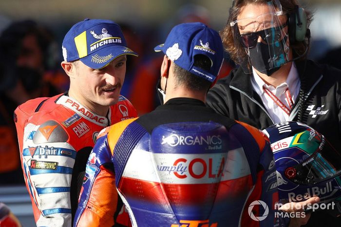 Tercer puesto Jack Miller, Pramac Racing, ganador de la pole Miguel Oliveira, Red Bull KTM Tech 3