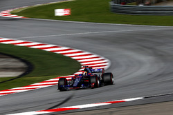 П'єр Гаслі, Scuderia Toro Rosso STR12
