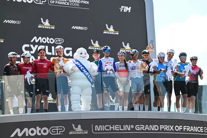 Cycling Challenge group photo