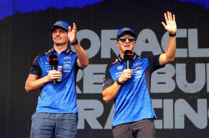 Max Verstappen, Red Bull Racing, Isack Hadjar, Red Bull Racing