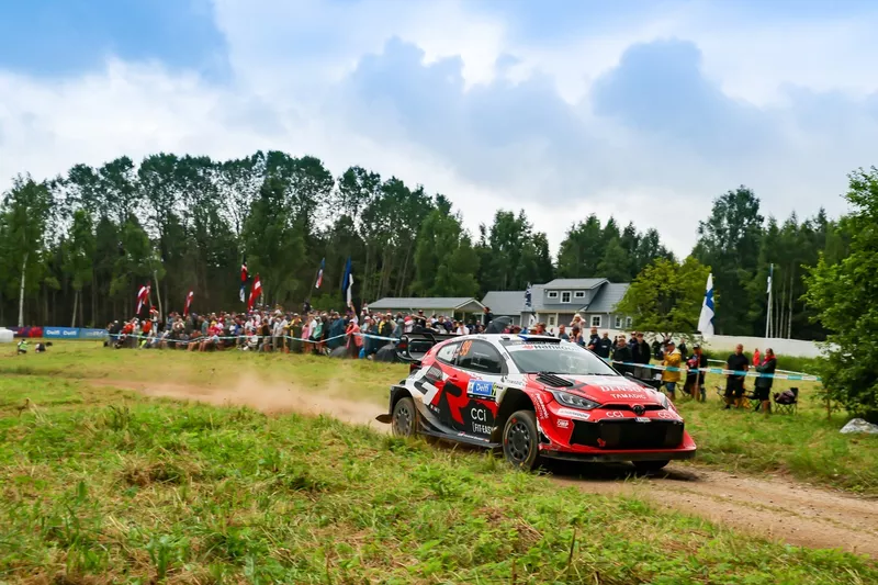 Oliver Solberg, Elliott Edmondson, Toyota Gazoo Racing WRT Toyota GR Yaris Rally1