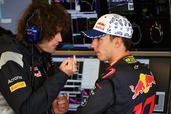 Pierre Gasly, Scuderia Toro Rosso and Marco Matassa, Scuderia Toro Rosso Race Engineer