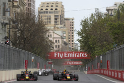 Daniel Ricciardo, Red Bull Racing RB14 y Max Verstappen, Red Bull Racing RB14