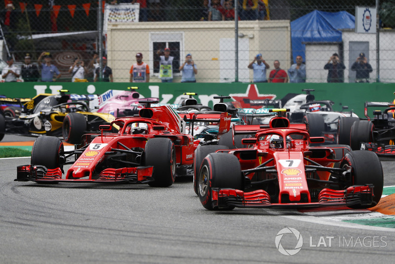 Kimi Raikkonen, Ferrari SF71H, Sebastian Vettel, Ferrari SF71H, Lewis Hamilton, Mercedes AMG F1 W09