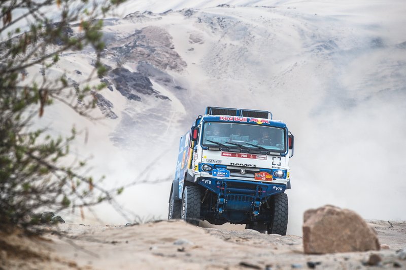 #514 Team Kamaz Master: Dmitry Sotnikov, Ilnur Mustafin, Dmitrii Nikitin