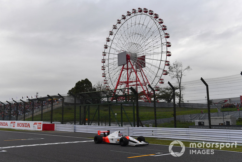 Takuma Sato, McLaren Honda MP4-7A at Legends F1 30th Anniversary Lap Demonstration