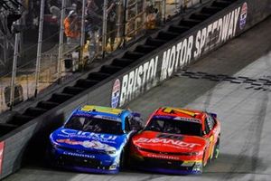 Daniel Hemric, Kaulig Racing, Cirkul Chevrolet Camaro and Justin Allgaier, JR Motorsports, BRANDT Chevrolet Camaro