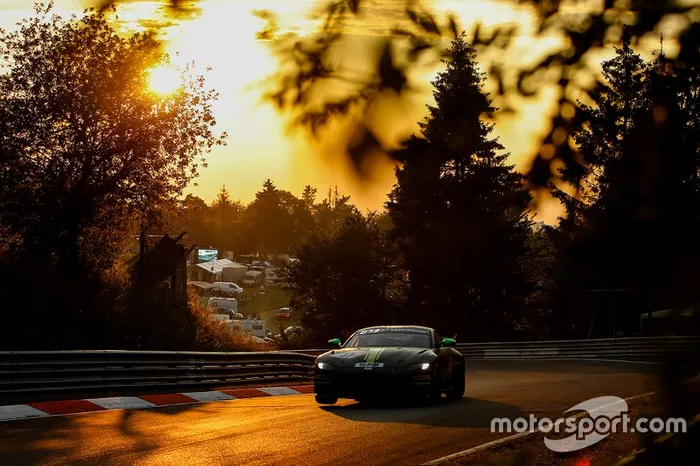 #37 AMR Performance Centre Aston Martin Vantage AMR GT4: Darren Turner, Jamie Chadwick, Peter Cate, Alexander Brundle