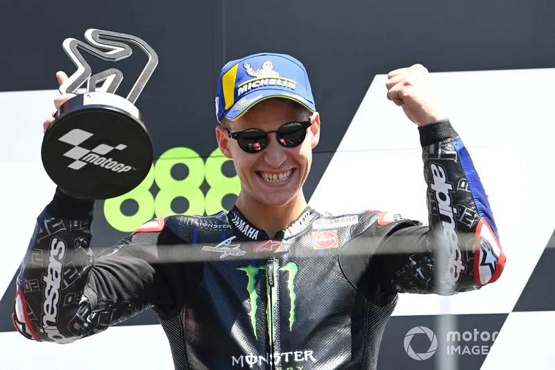 Podio: ganador Fabio Quartararo, Yamaha Factory Racing