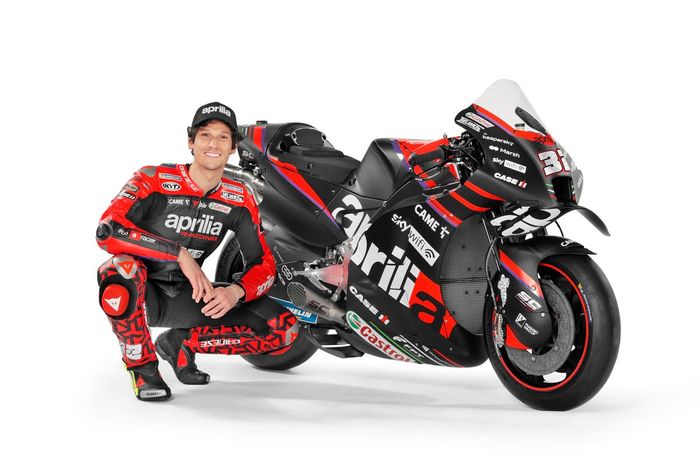 Lorenzo Savadori, Aprilia Racing Team