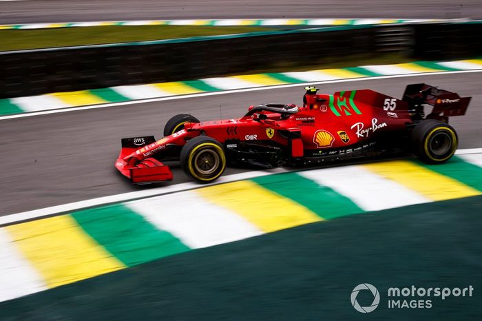 Carlos Sainz Jr., Ferrari SF21