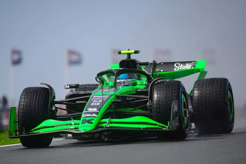 Guanyu Zhou, Kick Sauber C44