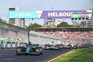 Lance Stroll, Aston Martin AMR22, Pierre Gasly, AlphaTauri AT03, Yuki Tsunoda, AlphaTauri AT03