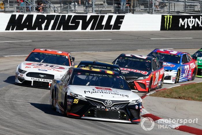 Matt DiBenedetto, Leavine Family Racing, Toyota Camry Toyota Express Maintenance