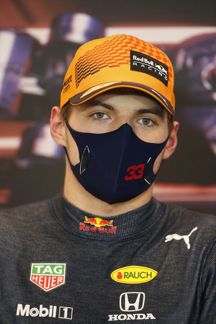 Max Verstappen, Red Bull Racing, en la rueda de prensa posterior a la clasificación