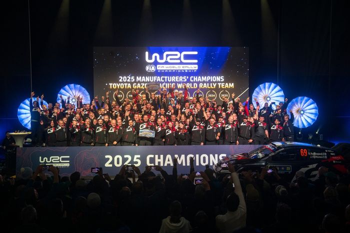 Подиум: Юка Канккунен с командой Toyota Gazoo Racing WRT