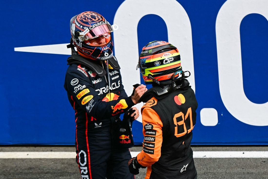 Oscar Piastri, McLaren, Max Verstappen, Red Bull Racing