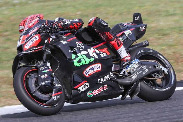 Lorenzo Savadori, Aprilia Racing