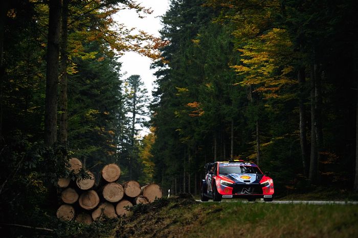 Тьерри Невиль, Мартейн Видаге, Hyundai World Rally Team Hyundai i20 N Rally1