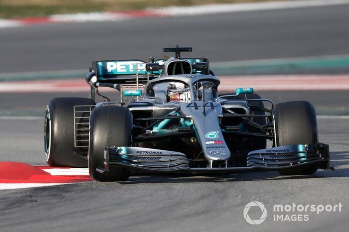 2º Lewis Hamilton, Mercedes-AMG F1 W10, 1:16.224 (neumáticos C5, día 8)