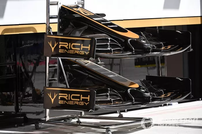 Haas F1 Team VF-19