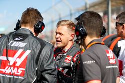 Kevin Magnussen, Haas F1 Team, on the grid