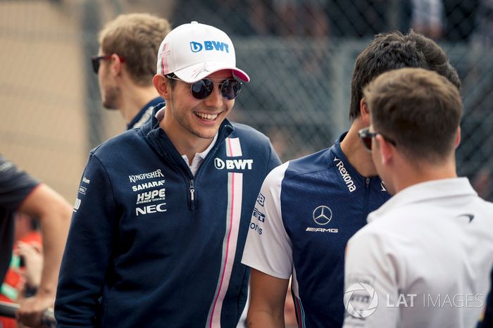 Esteban Ocon, Force India F1 en el desfile de pilotos