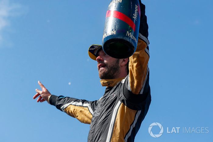 Jean-Eric Vergne, Techeetah, celebra su victoria