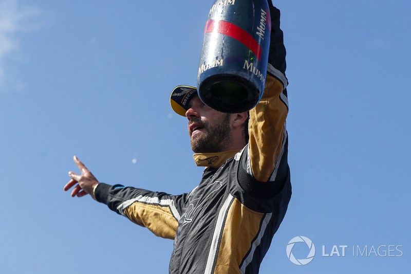Jean-Eric Vergne, Techeetah, celebra su victoria