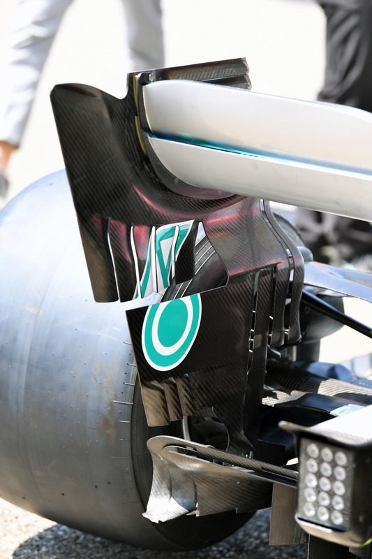 Mercedes-AMG F1 W09 ala trasera