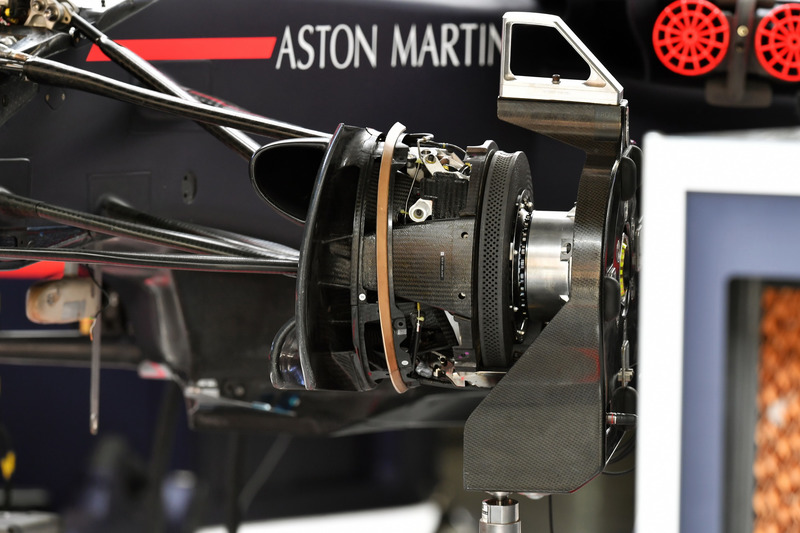 Передние тормозные механизмы Red Bull RB14
