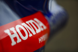 A Honda engine logo on the bodywork