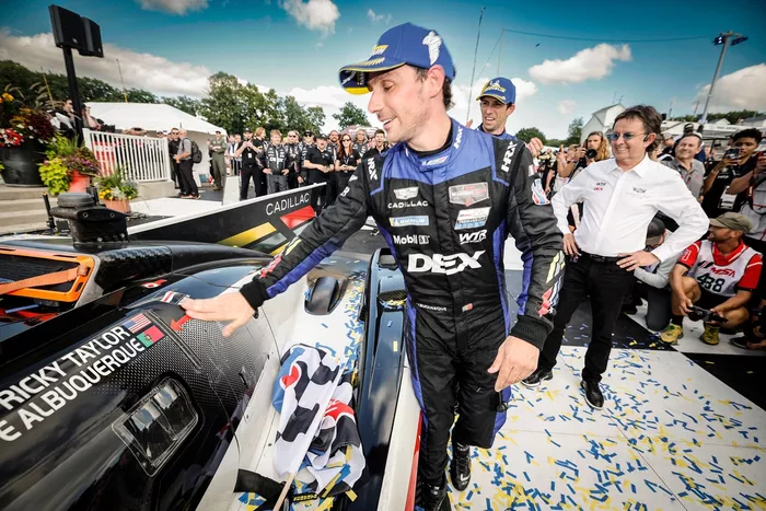 #10 Cadillac Wayne Taylor Racing Cadillac V-Series.R: Ricky Taylor, Filipe Albuquerque, Dr. Eric Warren