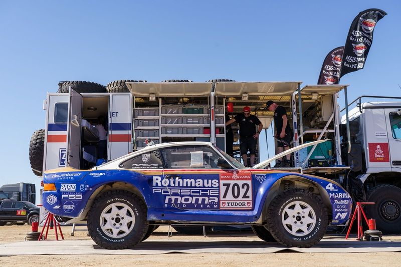 #702 Momabikes Raid Team Porsche : Juan Morera, Lidia Ruba