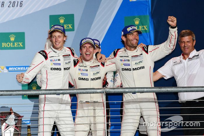 O Porsche #1 de Mark Webber, Timo Bernhard e Brendon Hartley venceu as 6 Horas do México, após os carros da Audi, inclusive o #8 de Lucas di Grassi, enfrentarem problemas; brasileiro terminou em segundo.