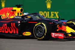 Daniel Ricciardo, Red Bull Racing RB12 con el aeroscreen