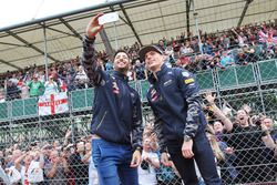 (L to R): Daniel Ricciardo, Red Bull Racing with team mate Max Verstappen, Red Bull Racing