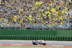 Des fans de Valentino Rossi, Yamaha Factory Racing